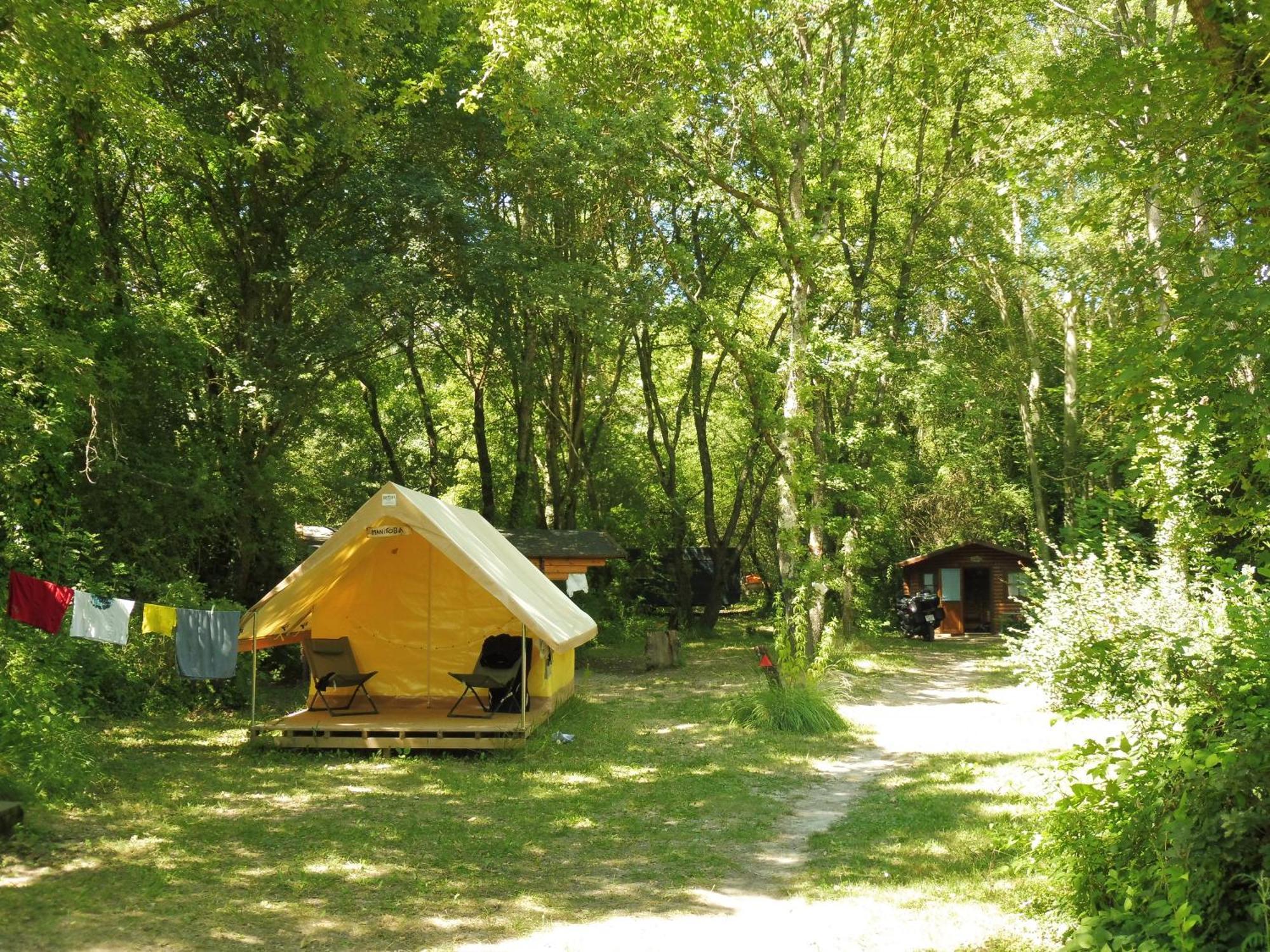 Camping La Vaugelette - Drome Montclar-sur-Gervanne Kültér fotó